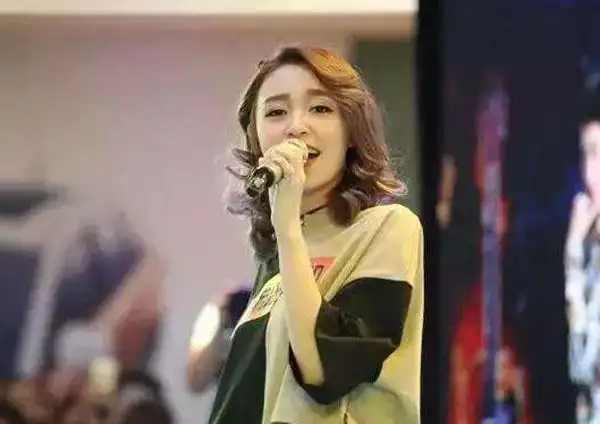 南拳妈妈女主唱都是谁 出道以来竟换了3位女成员