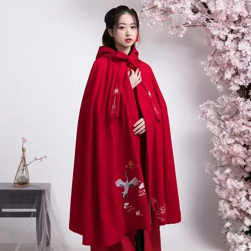 一折披风女古风