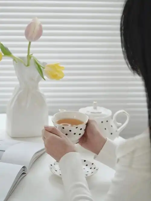 跟赫本一样优雅喝茶是个什么样体验