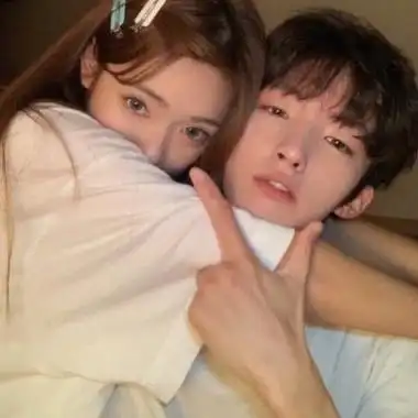 绝版高质量情侣头像真人一人一半 情头氛围感强超好看的高颜值_情侣