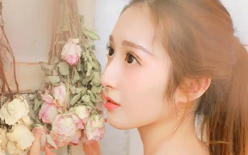 首页 桌面壁纸 文艺美女唯美意境写真高清壁纸上一张下一张查看原图