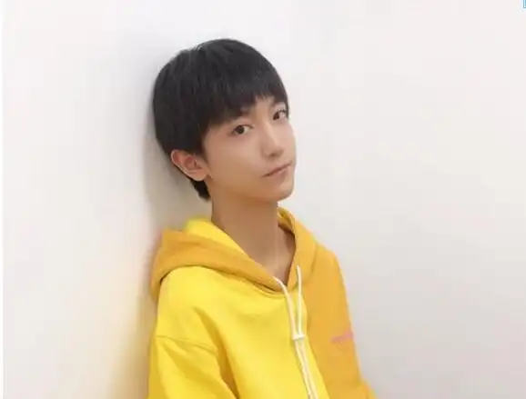 中学男生齐刘海短发发型(3)_学生发型_西子美发网