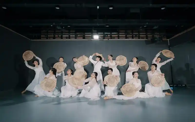 古典舞版雨后春行简单群舞单色舞蹈郑州中国舞精进班