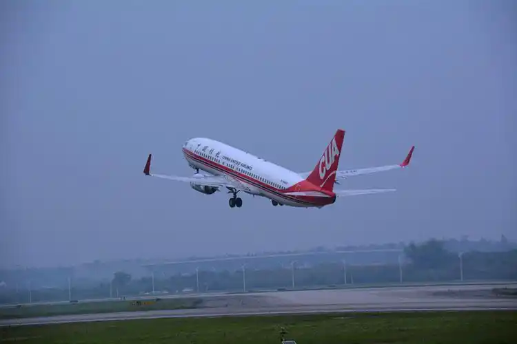 飞机是怎样起飞的视频