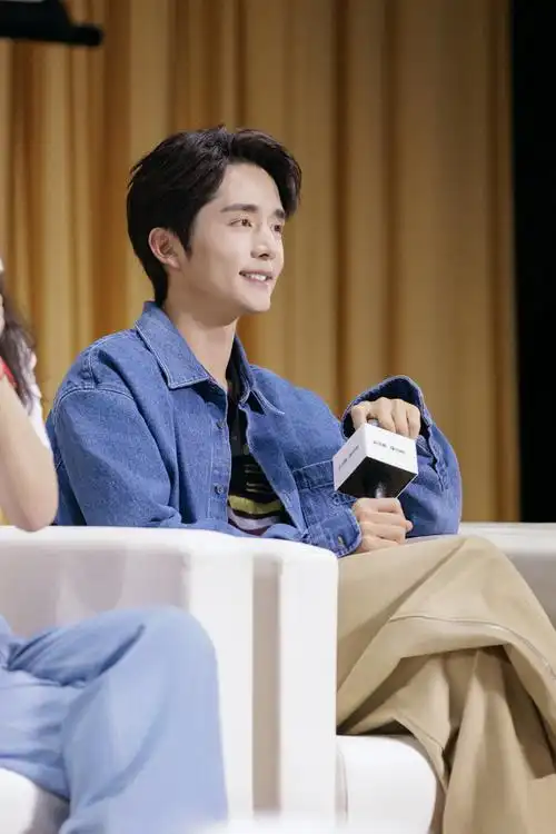 周洛的洛曼史##张新成周洛##张新成微暗之火