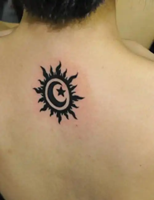 潮男的个性太阳纹身图案4 - 儿童画简笔画图片 - 哇图网