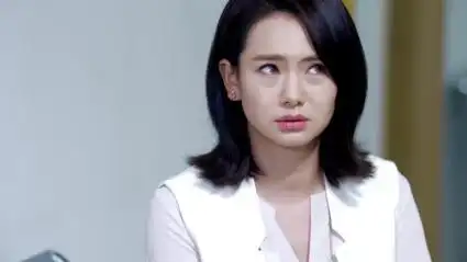 我是杜拉拉:拉拉给婆婆榨果汁,结果婆婆对草莓过敏,直接进医院-电视剧