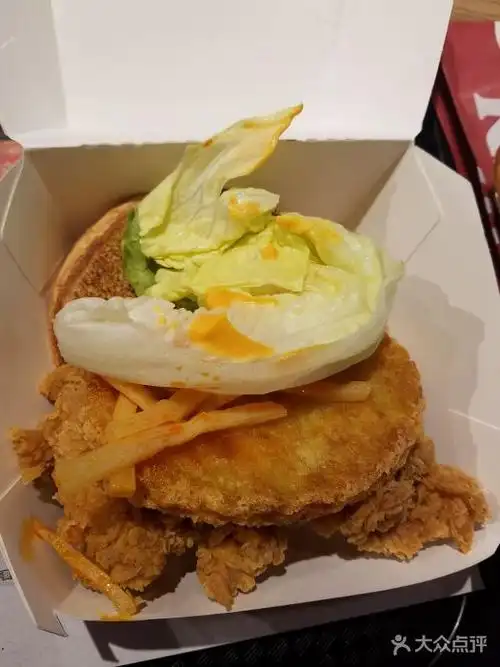 藤椒嫩笋鸡腿双层堡