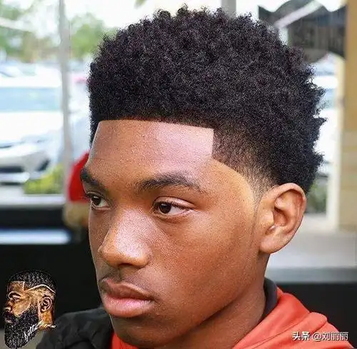 今秋流行"黑人烫",帅不帅自己看,喜欢就试试