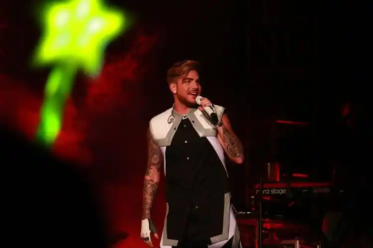 现场观看adamlambert的theoriginalhigh巡演北京站是怎样的体验