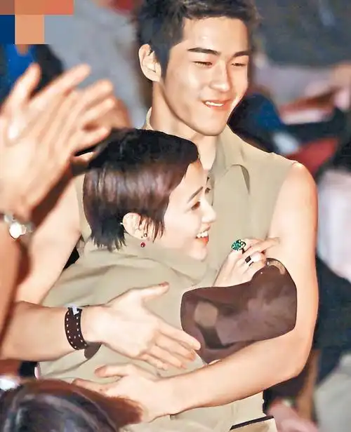 范晓宣(46岁范晓萱不结婚,不生子,活成最酷的自己)