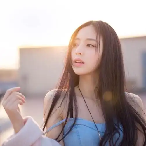 95后厦大校花程熙媛:秦奋比王思聪帅