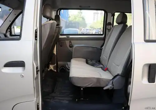 【长安之星22012款 1.0l基本型jl466q9空间图片p2479865】-车城网