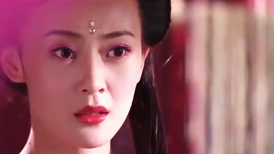 活动  【万妮恩】也只有长这样,才会有人相信这是花魁吧.