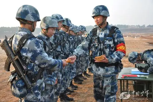 中国空降兵炸药块曝光酷似肥皂