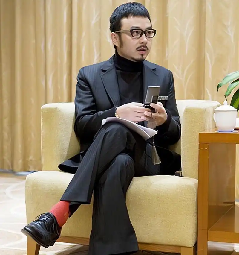 杨乐乐:我这辈子最正确的决定 杨乐乐是湖南卫视的知名主持人,主持过