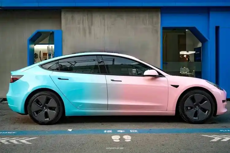 特斯拉真的什么颜色都能轻松驾驭啊特斯拉改色膜车衣车膜颜色