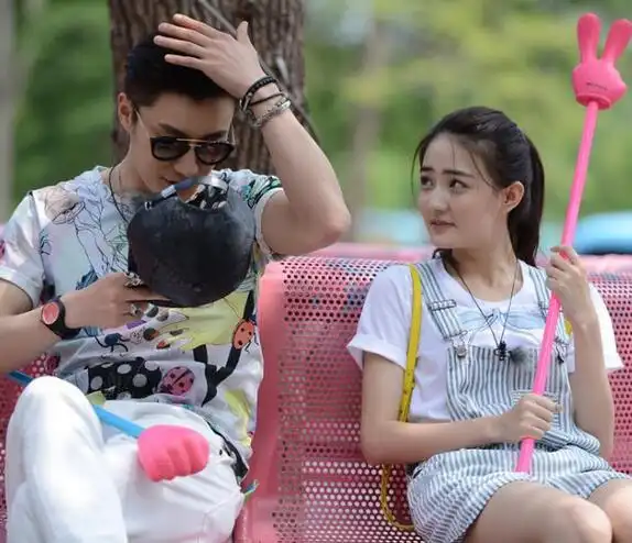 图徐璐和乔任梁什么关系相爱慌张夫妇承包头条