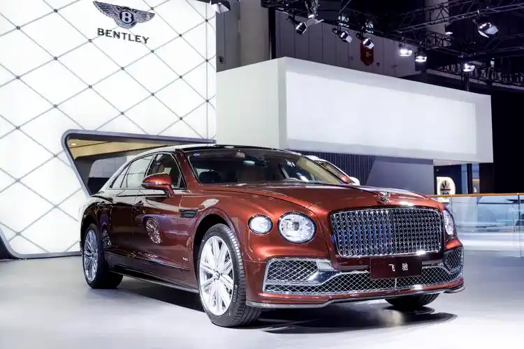 呈现奢华格调和强劲性能的有机结合 宾利品牌亮相2021成都国际车展