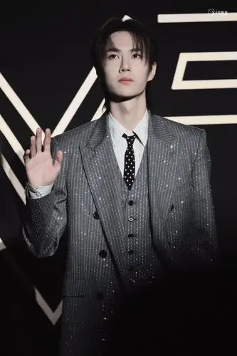 王一博×腾讯视频星光大赏 cr.见水印