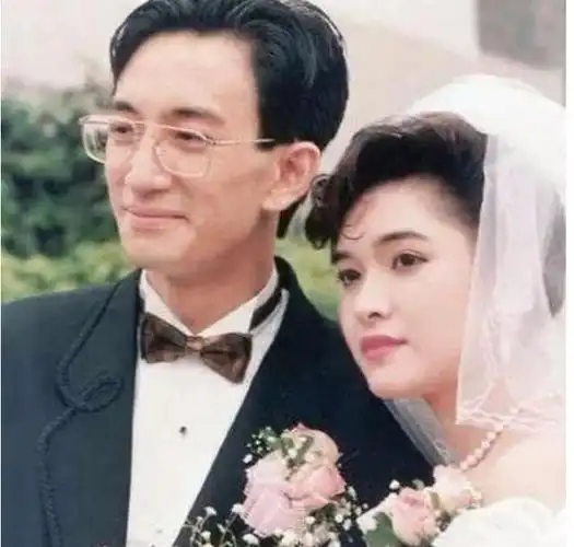 原创昔日爱侣境况不同,56岁吴启华至今单身,54岁黎美娴与富商成真爱