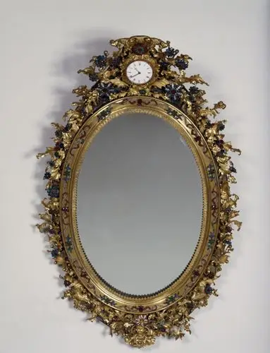 【铜镀金嵌料石花镜表】