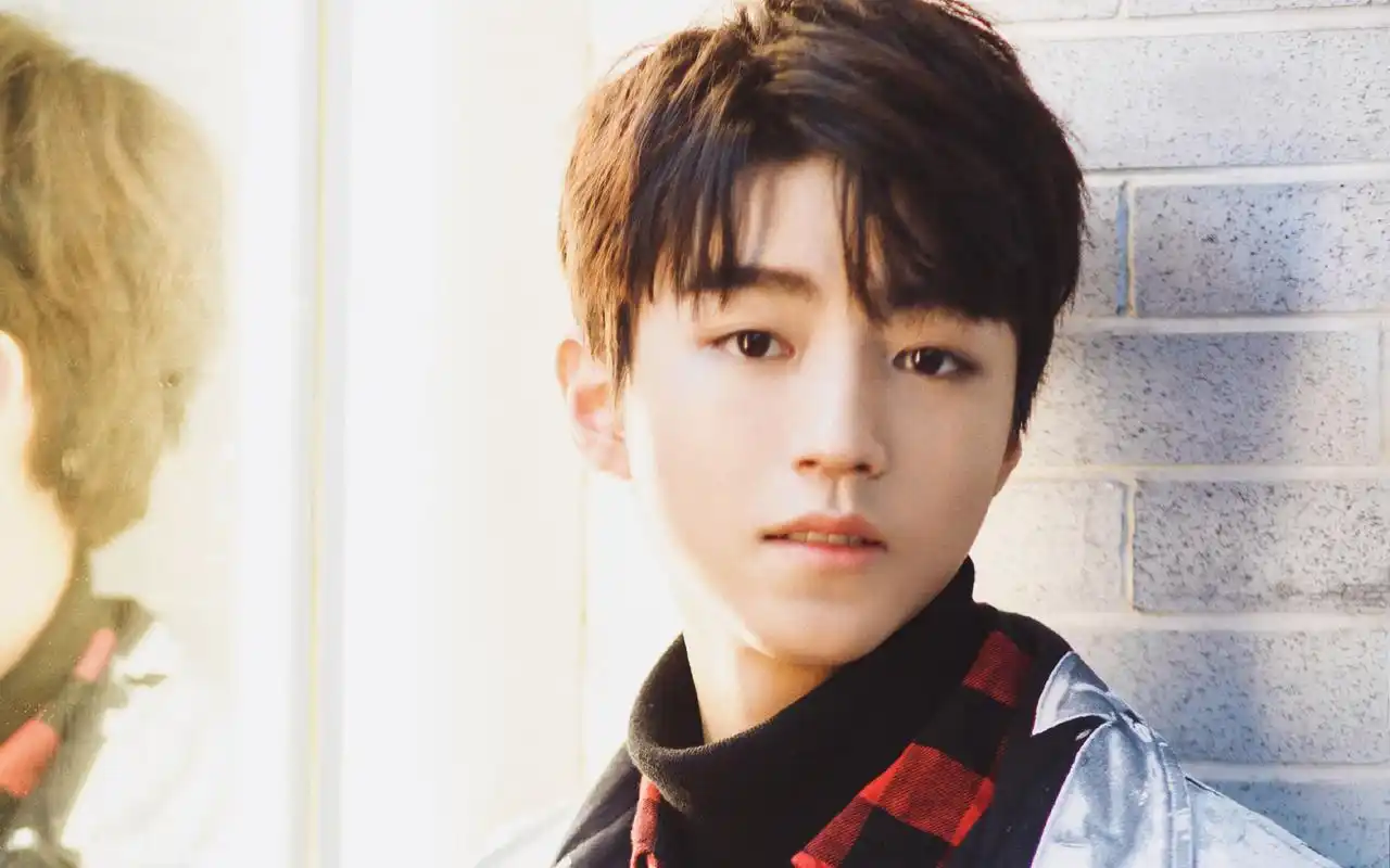 王俊凯帅气写真高清图片桌面壁纸高清大图预览1920x1200_大陆明星下载