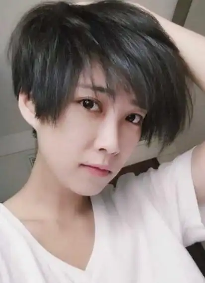 女孩子齐耳短发发型图片_好看的齐耳短发发型女生图片