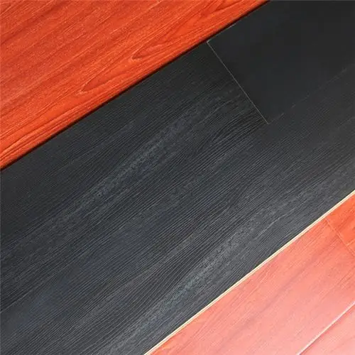 纯色强化复合木地板8mm厂家直销黑色地板纯白色木地板优质耐磨