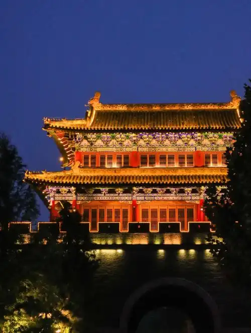 鹤壁吃喝玩乐夜游浚县古城墙