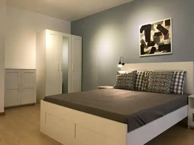 (单间出租)蛋壳公寓 卧带阳台 近地铁三室一厅的白领公寓无中介