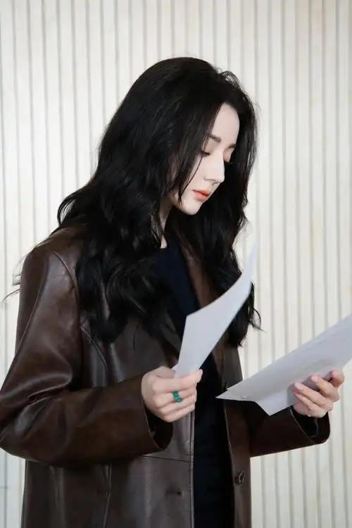 枭起青壤##迪丽热巴聂九罗