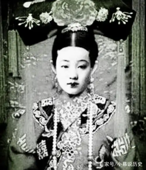 难怪光绪帝只独宠珍妃一人,看完她们的照片,你就能理解他了