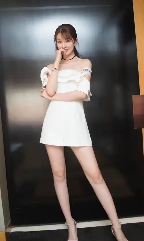 金晨鬼吹灯大长腿