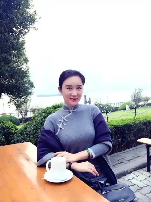 2016年,张纪中和樊馨蔓已经在闹离婚,为了争夺财产,樊馨蔓表示张纪中