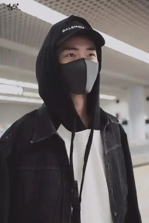 被口罩封印住的颜值#肖战戴口罩口罩确实可以封印颜值,但是封印不住