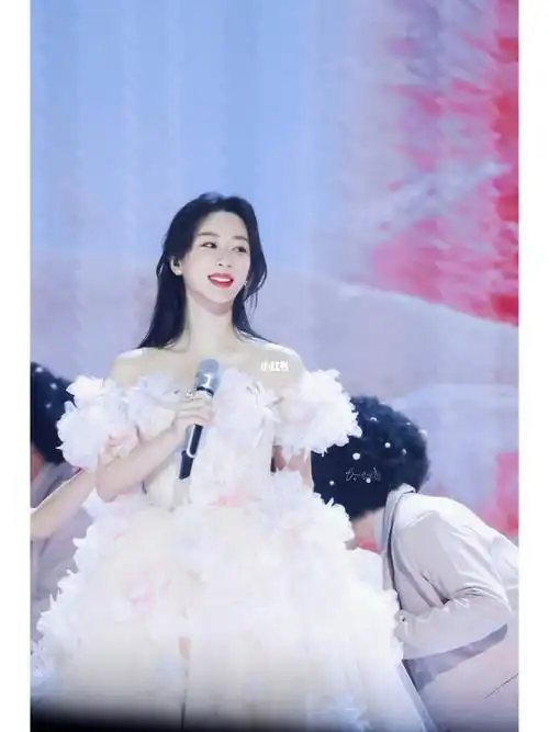 杨紫又甜又美又可心的崽儿