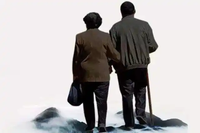 以前读朱自清先生《背影》时候,不过十一二岁,并不能体会那种父亲送儿