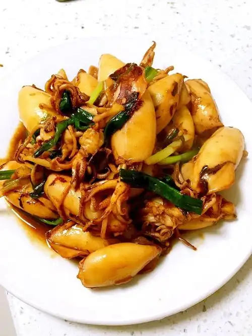 红烧鱿鱼仔