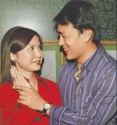 后来,王耀庆选择了演艺事业,而郭晏青则在企业界崭露头角.