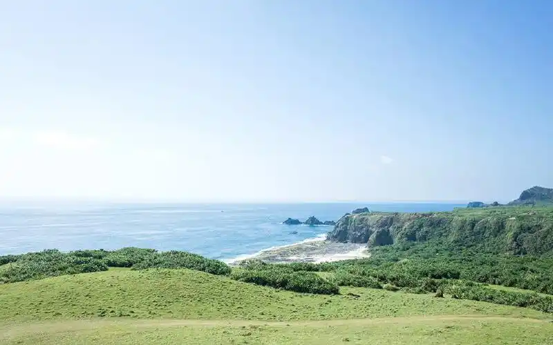 唯美蓝色岛屿风景图片桌面壁纸,风景壁纸,唯美,高清,清新,大海,蓝色