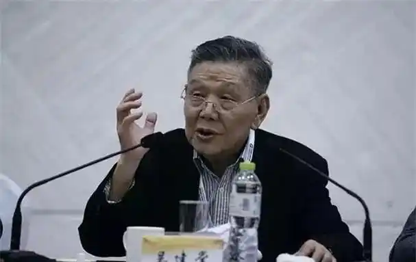 2018年邓林夫人吴建常安息仪式从简