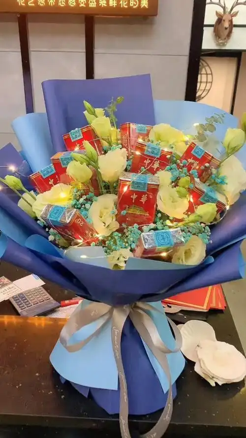 送男生的香烟花束#生日花束 #香烟 #创意花束 #一束花的仪式感 #同城
