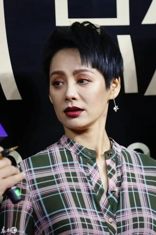 北京水立方星光灿烂,奚梦瑶许凯梁静宁静出席腾讯影业年度发布会