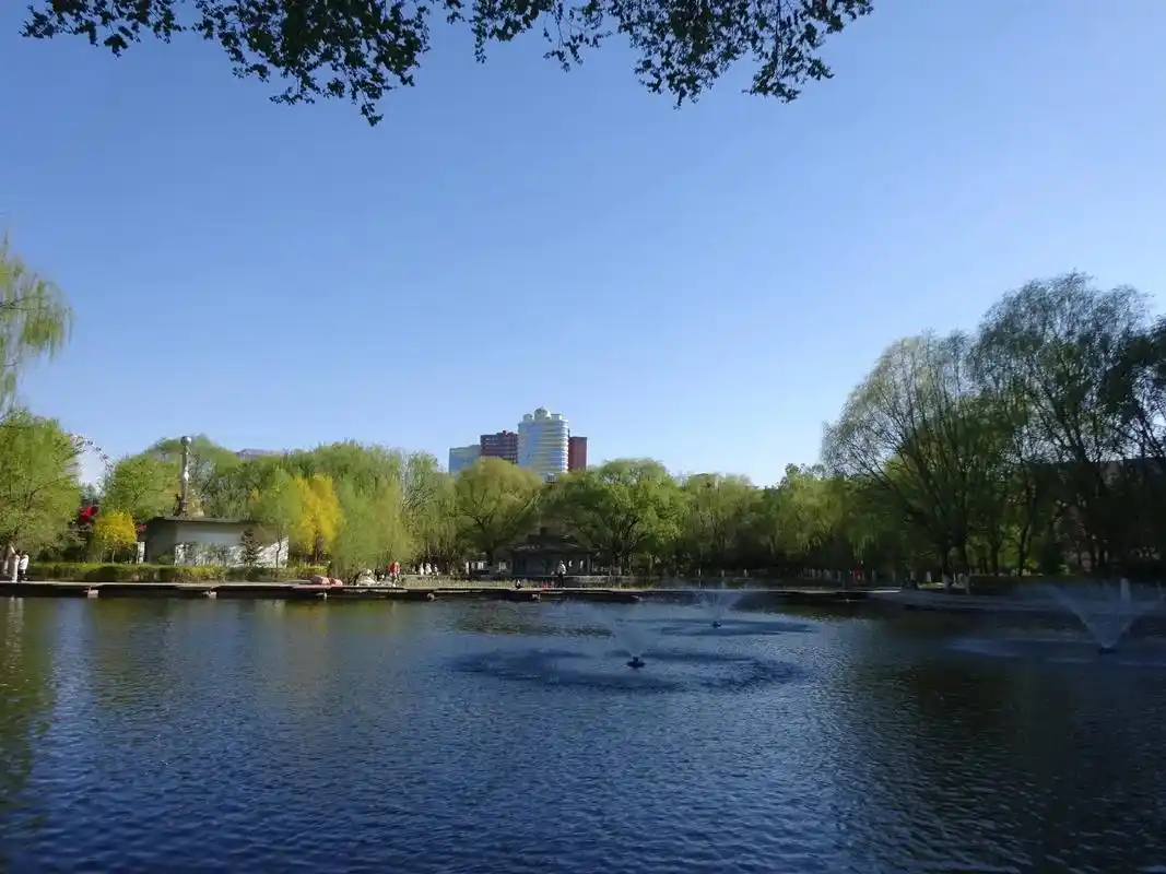 呼和浩特市青城公园风景