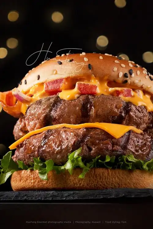 huatang studio | 爆汁双层安格斯厚牛汉堡