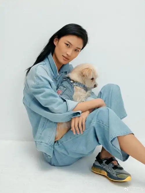 女明星给妈妈长脸了