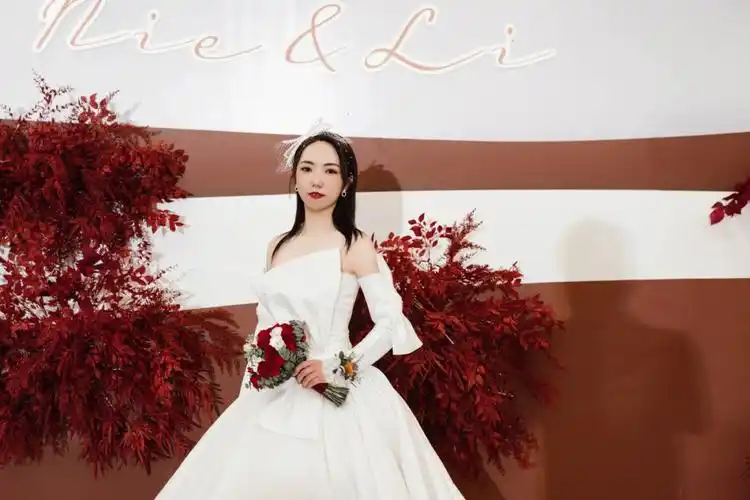 鄂尔多斯女方婚礼跟拍