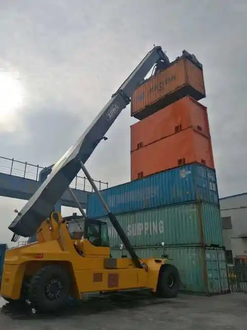 码头堆高机价格|集装箱正面吊多少钱|集装箱正面吊运机|上海众器重工