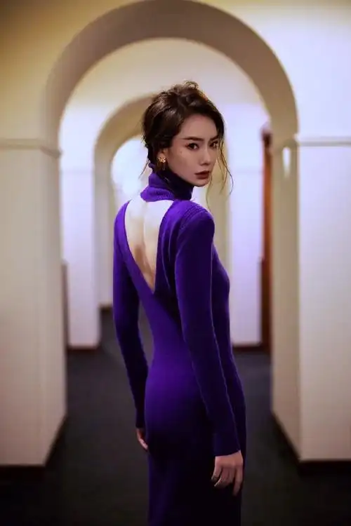 女性强大不在于被叫哥叫姐#真的很喜欢戚薇对于性别的观点,在采访中被